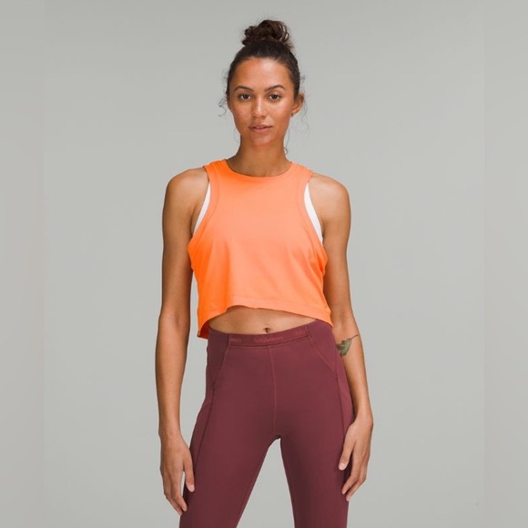 Lululemon open-back cropped tank - Picture 2 of 8